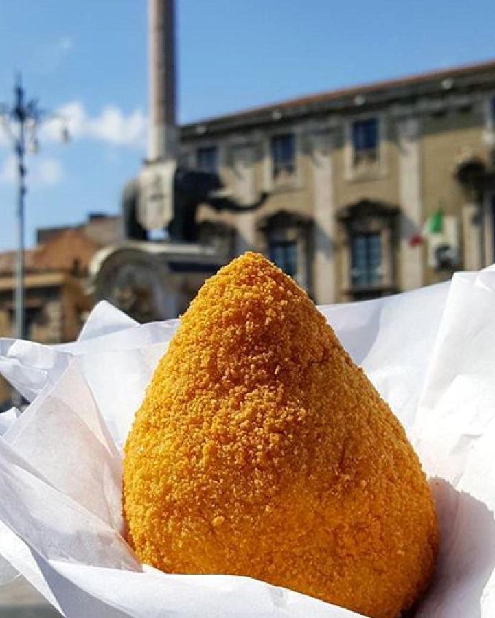 Cesare'S Home Catania Luaran gambar