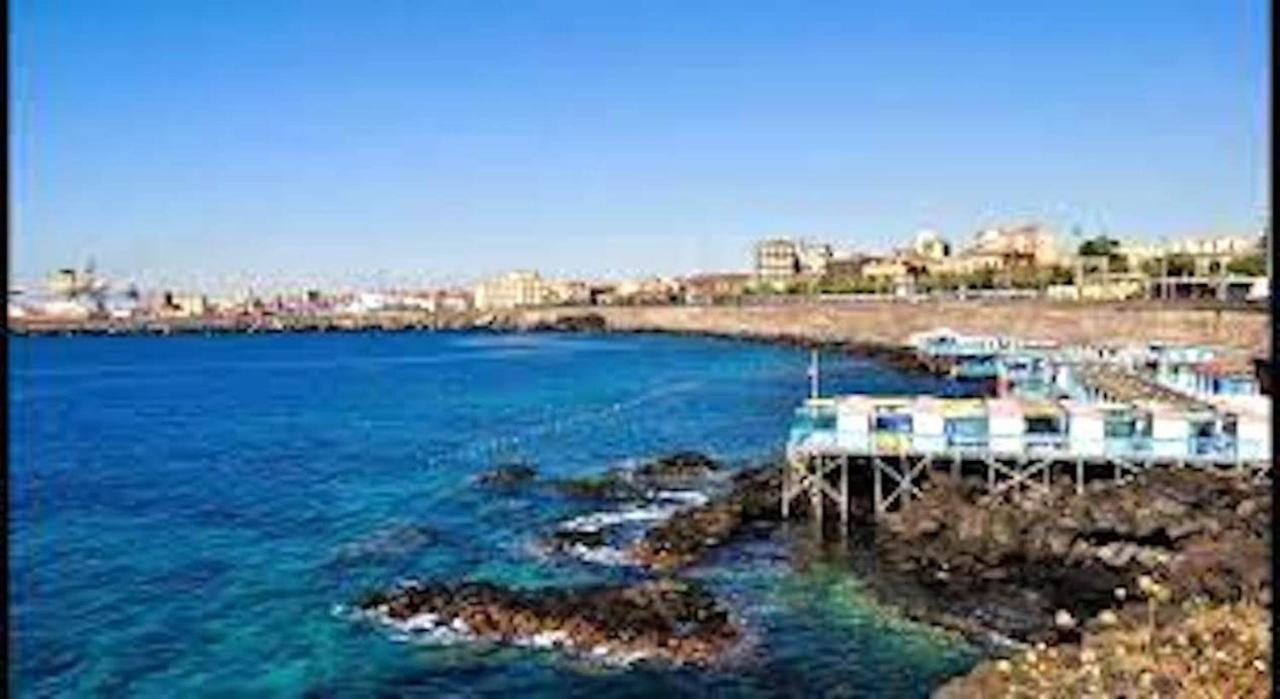 Cesare'S Home Catania Luaran gambar